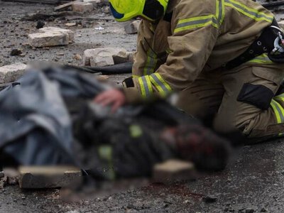 Троє рятувальників, які першими кинулись на ліквідацію удару по Києву, загинули
