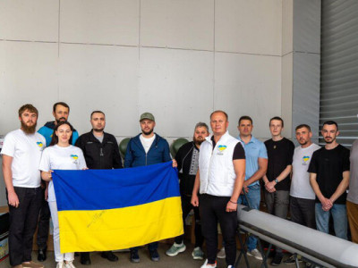 Новітні катери та РЕБ для ГУР: Валерій Дубіль, Віта Присяжнюк, Євген Довбня і БФ молодіжної ініціативи “Надія” передали нову партію обладнання
