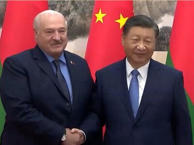 Лукашенко запропонував встановити пам’ятник Сі Цзіньпіну в Мінську