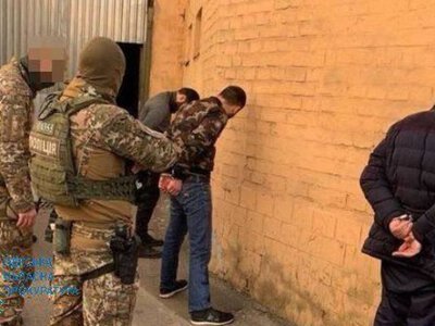 Або мільйон доларів, або син: в Одесі суд покарав небезпечних злочинців