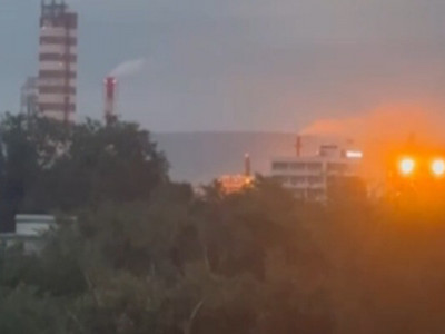 Полум'я над хімпромом: атаковано два ключові хімічні заводи росії. Відео