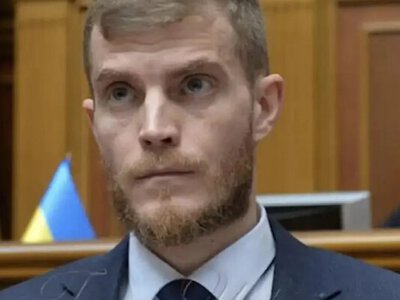 Дружина парламентаря Хлапука переїхала до Британії, проте продовжує отримувати виплати з України