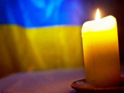 4 подвиги - одна рана: Україна схиляє голови у жалобі
