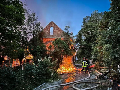 У нічній атаці на Одещину постраждала інфраструктура: горіли медстанція, гараж і житловий будинок