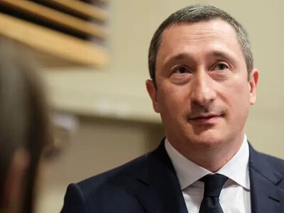 Міністр національного єднання Олексій Чернишов повернувся в Україну