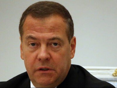 Медведєв виправдовується перед Трампом: РФ не має наміру передавати Ірану ядерну зброю