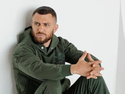 Василь Ломаченко відреагував на обстріл школи, в якій він навчався