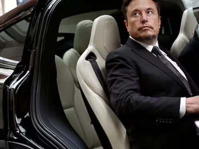 З Tesla звільнився ще один топ-менеджер, близький союзник Маска: що сталось