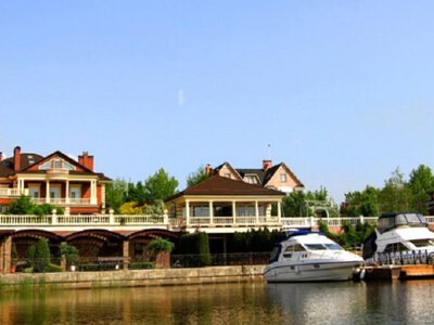 Таємний розпродаж у Конча-Заспі: хто нажився на державному майні?