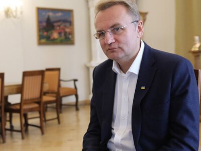 Гучне рішення Садового: хто ці 16 і чому їм дозволено представляти мера в судах?