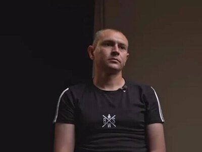 Військовий, якому окупанти випалили на тілі напис Слава России, розповів про тортури в полоні