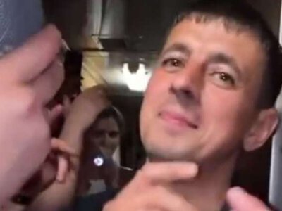 Тусив разом з пасажирами: як провідник одного з поїздів УЗ став зіркою мережі