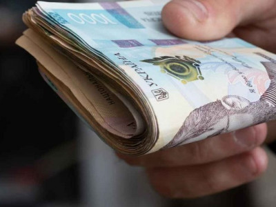 Пенсіонери виявили унікальний лайфхак: як повернути виплати назад в Ощадбанк