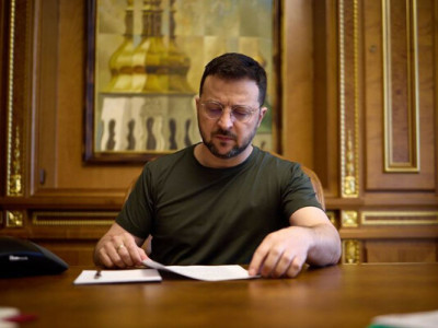 Зеленський підписав документи для ратифікації угоди про створення спецтрибуналу щодо злочинів Росії