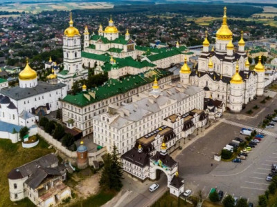 Почаївська лавра може втратити 12 гектарів землі — що приховує УПЦ МП?