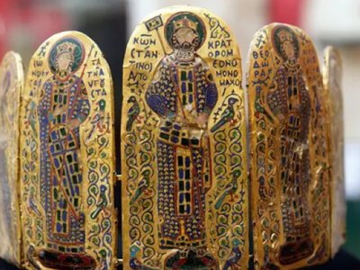 Корона Мономаха: фермер знайшов тисячолітню реліквію в полі (фото)
