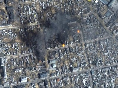 Росіяни скинули бомбу на пам’ятник льотчику на Запоріжжі – соцмережі