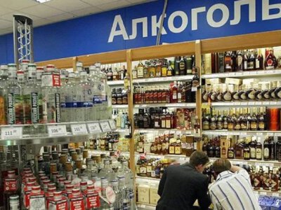 Скандал у Києві: чиновник хизується пияцтвом у своєму районі