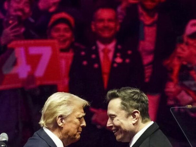 Повністю з'їхав із глузду. Трамп бурхливо відреагував на нову партію Маска