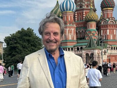 Еррол Маск виявив бажання відвідати окуповані території України та висловив підтримку рф