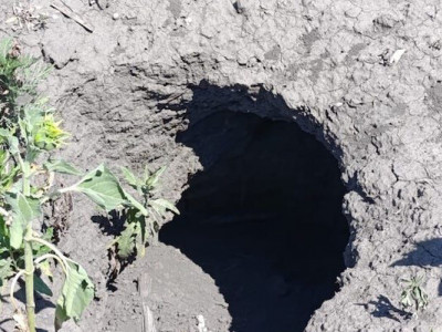 На полях після Каховської катастрофи з’являються провалля