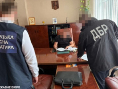 Керівник Держгеокадастру у Чернівцях незаконно роздав 1,4 га земель