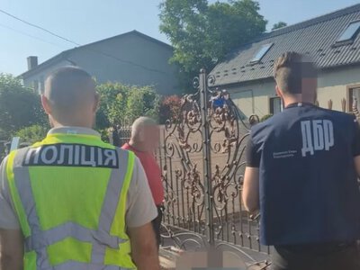 У польському аеропорту затримали українця, котрий допомагав ухилянтам втекти зак