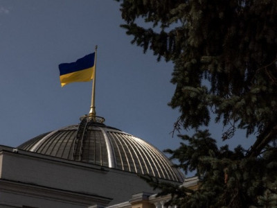 Скандальний закон: влада б’є по НАБУ — народ і Захід не мовчать