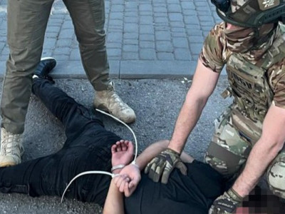 СБУ затримала агентів фсб, які готували подвійний теракт біля обласного ТЦК у Миколаєві