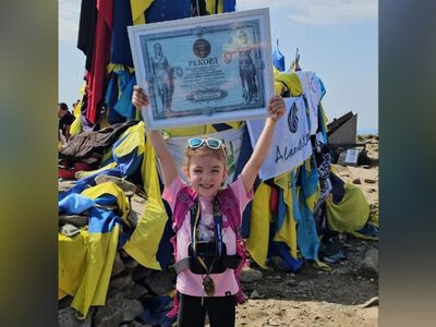 Пʼятирічна львівʼянка піднялася на Говерлу і встановила рекорд України (ФОТО)