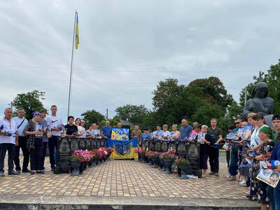 Тридцять дронів з іменами полеглих Героїв відправили з Війтівців на фронт