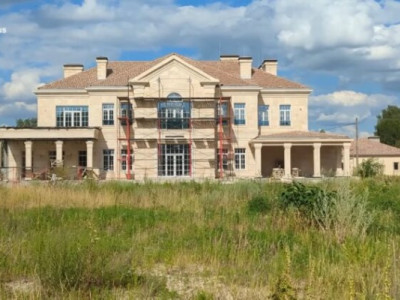 Фігуранти справи Чернишова спалили багатомільйонне будівництво в Козині