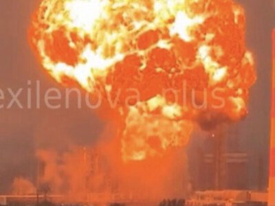 Україна масовано атакувала рф, палають НПЗ і заводи ВПК