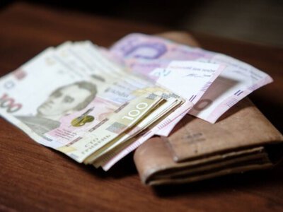Хто отримає надбавку до пенсії у серпні