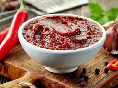 Смачний соус до м'яса, який точно затьмарить кетчуп