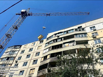 У Харкові, на Північній Салтівці, триває відновлення пошкоджених житлових будинків