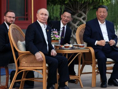 Без відповіді: Китай не пояснив Україні, чому його деталі в російській зброї