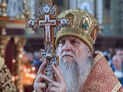 Митрополит УПЦ МП Іонафан виправдовує війну — і отримує подарунок від Кирила!