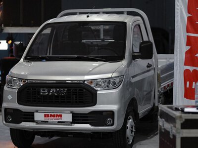 Ринок мертвий: Ще один російський автозавод зупинився через пів року після початку роботи