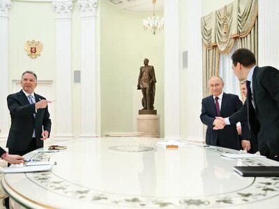 Скепсис США щодо Путіна на Алясці: чому американська розвідка б’є на сполох перед великими угодами Трампа