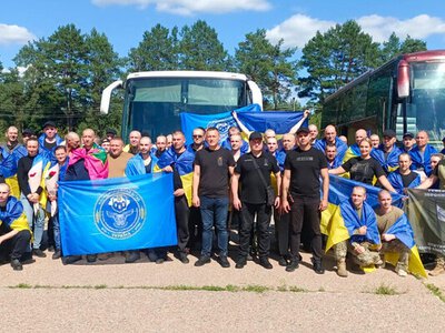 В Україну повернули 33 військових та 51 цивільного українця з російського полону — фото