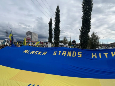Відео: на Алясці вперше проходить великий мітинг на підтримку України