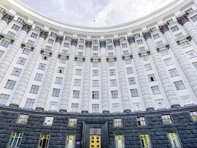 Пенсіонери повертаються до роботи: держава відкрила доступ до «Армії відновлення»