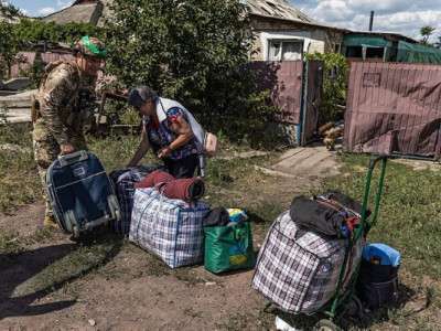 Усі місця тимчасового проживання переповнені: Ситуація з евакуацією критична