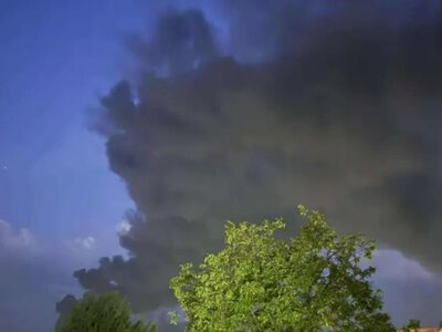 Ракетний удар по підприємству в Мукачево: мешканців закликають зачинити вікна та залишатися вдома