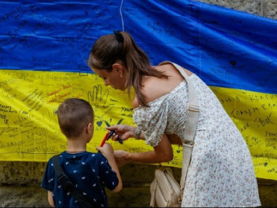 Українці можуть отримати до 3100 грн до Дня Незалежності: які умови