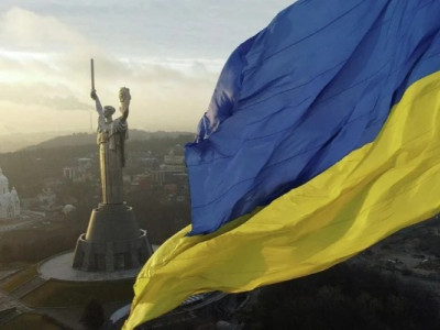 Від картонки до павутини: головні слова 34 року незалежності України