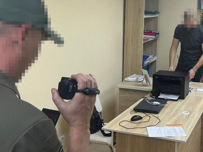 «Сімейний підряд» адвокатів у Запоріжжі створив схему для ухилянтів