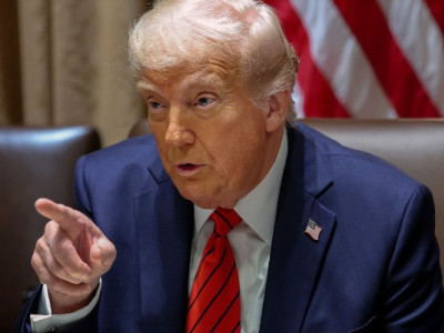 США вдарили митами по Індії за купівлю російської нафти