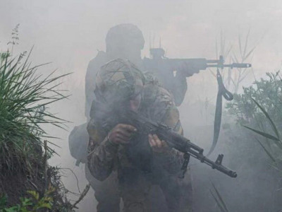 Росія націлилась на Донбас, але ЗСУ не вірять у наказ відступити, - FT